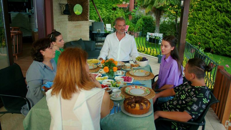 În această seară, de la ora 19:00, în “Dragoste și speranță”, la Kanal D2, Elif, victima lui Handan