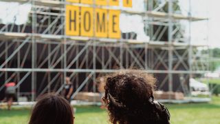 Sute de mii de fani sunt așteptați la Bonțida