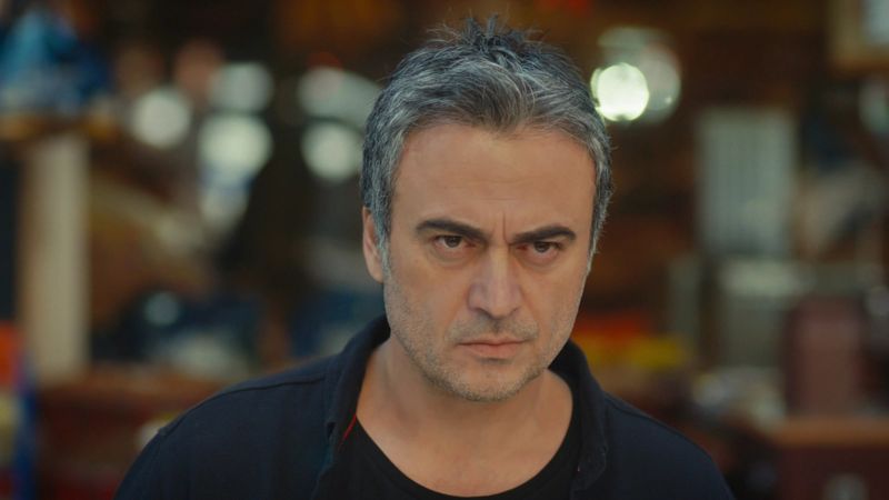  Melek suferă teribil pentru că nu își găsește fiul