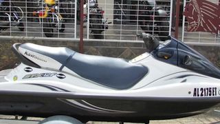 Forțele armate ucrainene au atacat baza navală rusă cu jet ski-uri transformate în drone kamikaze