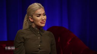 Totodată, vedeta spune că a fost separată forțat de mama sa, iar dezvăluirile acesteia sunt șocante