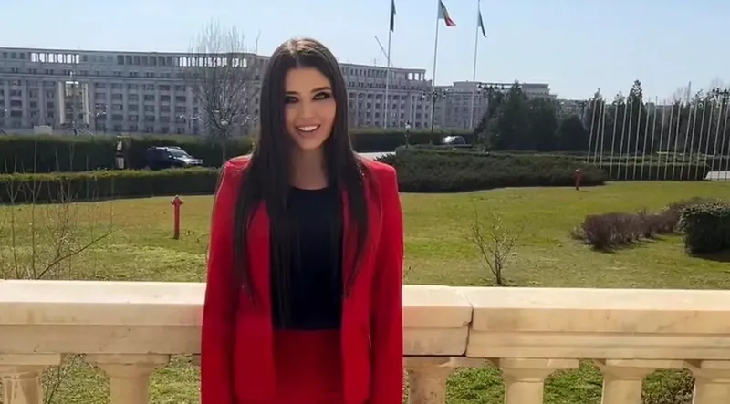 Elena Băsescu, fiica fostului președinte Traian Băsescu, și-a făcut debutul ca jurnalist