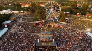 A patra zi de Electric Castle, cu peripeții pentru festivalieri. Autoritățile sunt în alertă după ce au găsit mai multe persoane cu substanțe interzise