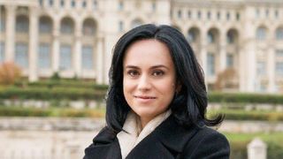 Ei sunt angajații rom&acirc;ni care ar putea să nu mai beneficieze de sporuri. Ministrul Muncii anunță modificări importante 