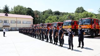 Pompierii rom&acirc;ni din Rodos au primit felicitări din partea guvernului Greciei. &bdquo;Le suntem recunoscători pompierilor rom&acirc;ni''