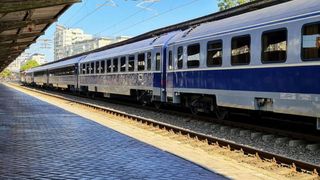 Trenurile circulă mai încet din cauza caniculei