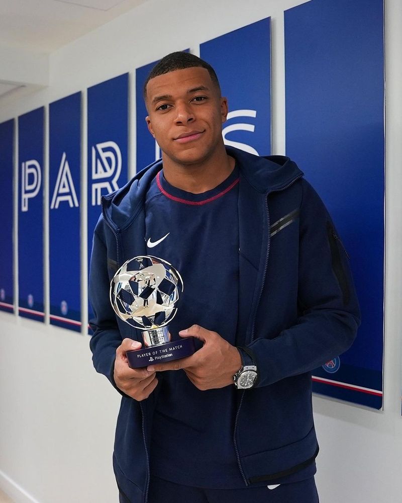 Kylian Mbappe, dorit la Paris de primarul Anne Hidalgo