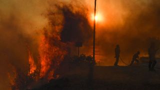 Incendii Grecia. Ce se va &icirc;nt&acirc;mpla cu vacanțele rom&acirc;nilor? Riscul izbucnirii incendiilor de vegetație este ridicat &icirc;n mai multe zone. Anunțul Ministerului grec al Economiei și al MAE