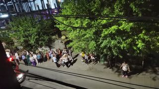 Incendiu cu propagare la două autoturisme &icirc;n curtea Spitalului Robanescu