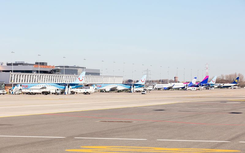 Grevă la Ryanair. Mai multe zboruri vor fi afectate de protestul piloților din Belgia. Avertismentul MAE