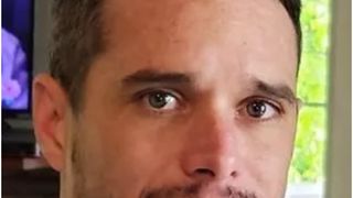 Un polițist din SUA a lăsat un t&acirc;năr să se &icirc;nece. Bărbatul l-a privit timp de 13 minute cum se chinuie și nu a &icirc;ncercat să-l salveze: &bdquo;Stai acolo, omule&rdquo;