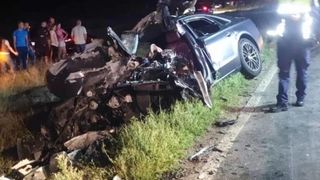 &bdquo;Ai plecat prea devreme, prietena mea! &Icirc;ntoarce-te!&rdquo; Flori a murit la doar 16 ani, &icirc;mpreună cu tatăl ei. Cei doi mai aveau doar 4 kilometri p&acirc;nă acasă