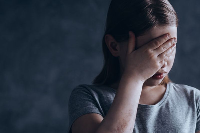 Nereguli la o creșă din Botoșani: Mai mulți copii de doi ani, bătuți de profesoară! Oamenii legii au pornit anchete în acest caz