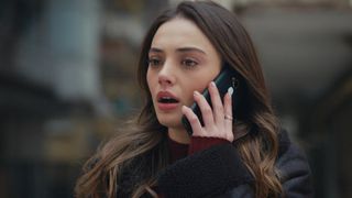 În această seară, de la ora 20:00, în “Melek”, la Kanal D,  Omer nu renunță la Defne