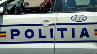 Poliția Capitalei a identificat tinerii care au furat 71 de tablete dintr-o școală din Sectorul 4