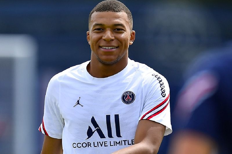 kylian Mbappe, telenovela verii
