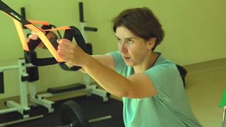 Andriana se antrenează pentru a se pregăti să revină pe front.