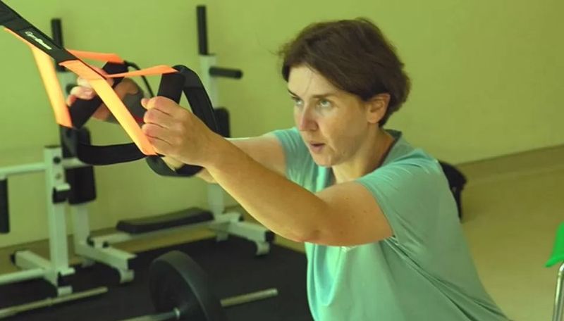 Andriana se antrenează pentru a se pregăti să revină pe front.