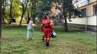 Un student din Timișoara s-a intoxicat cu vaporii dezinsectiei din cămin. A sunat la 112, după ce nu a mai putut să respire / &Icirc;n ce stare este t&acirc;nărul?