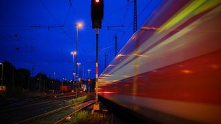 Sute de trenuri vor fi probabil anulate &icirc;n fiecare zi &icirc;n Marea Britanie.