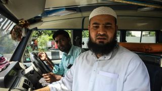 Shadab Anwar, fratele mai mare al imamului ucis