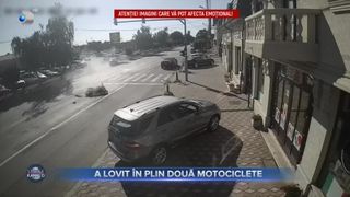 VIDEO - Impact teribil în Lugoj! Două motociclete și un autoturism s-au izbit puternic într-o intersecție. Patru tineri, cu vârste între 16 și 20 de ani, au fost răniți