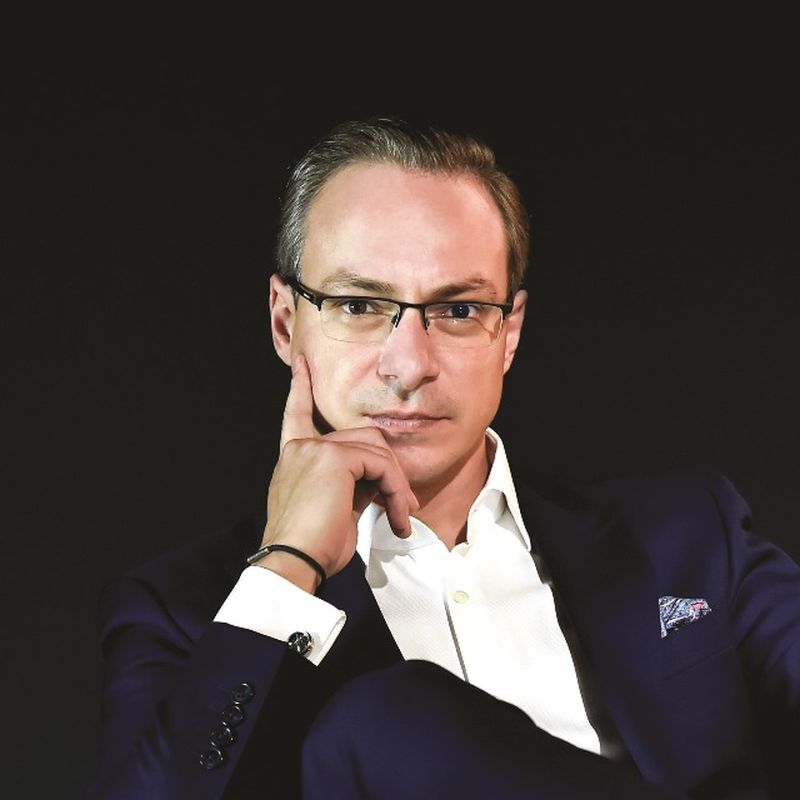 Mihnea Predețeanu- specialist în comunicare