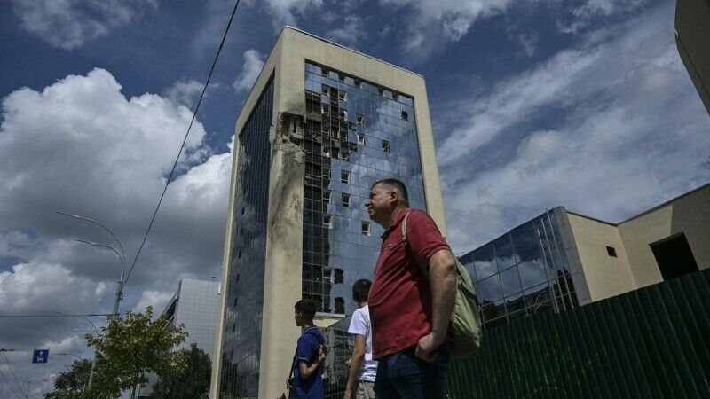 Un nou atac cu drone asupra Kievului. La Herson, mai mulţi civili şi pompieri au fost răniţi într-un dublu atac asupra unei biserici