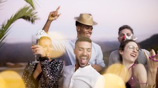 Rom&acirc;nii pot pleca &icirc;n vacanșă cu ocazia zilei de 15 august