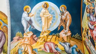 Calendar ortodox 6 august 2023: Este sărbătoare mare, cu cruce roșie. Tradiții de Schimbarea la Față