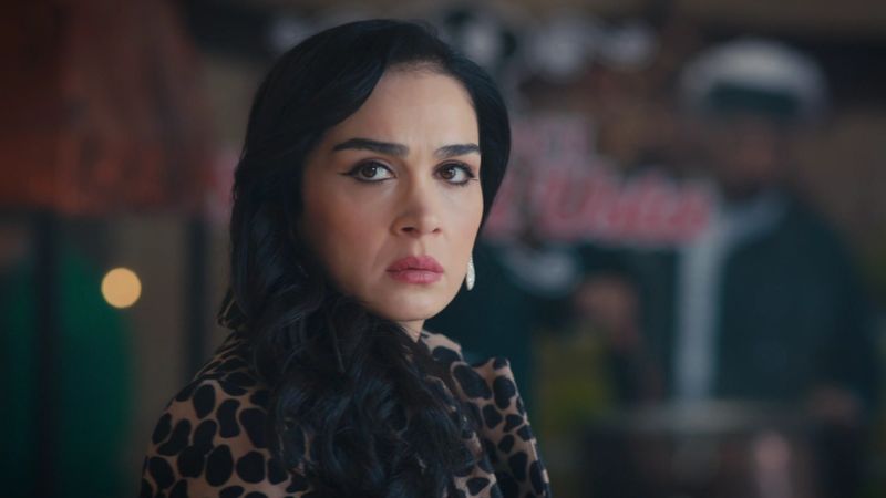 În această seară, de la ora 20:00, în “Melek”, la Kanal D, Melek, renegată de tatăl ei