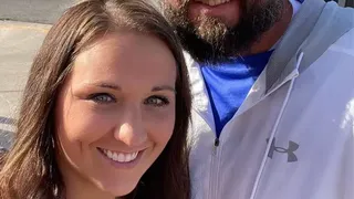 O tânără mămică s-a stins din viață după ce a băut doi litri de apă în mai puțin de 20 de minute. Concluzia medicilor: s-a intoxicat cu apă