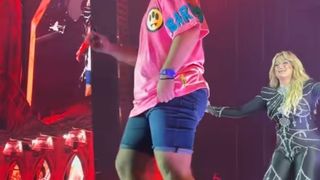 Alex Boariu alături de Bebe Rexha