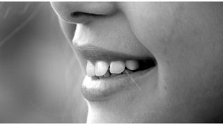 Oamenii de știință au dezvoltat un nou medicament revoluționar care &icirc;ți face dinții să crească din nou : "Ideea de a face să crească dinți noi este visul oricărui dentist"