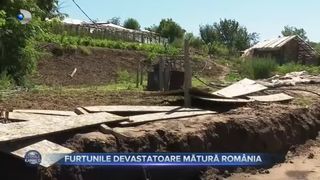 VIDEO- Furtunile devastatoare mătura România. Peste 50 de localități au fost distruse din cauza furtunilor și vijeliilor. Au fost emise peste 10 coduri RoAlert pentru Cod roșu de vreme rea.