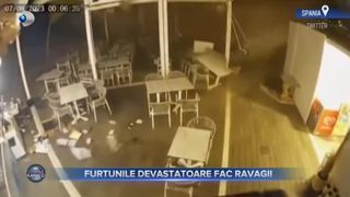 VIDEO - Furtunile devastatoare fac ravagii. Locuințe distruse și persoane decedate din cauza furtunilor