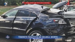 VIDEO - Tinerețe &icirc;nghițită de drumul morții. Accident mortal pe un drum din Buzău
