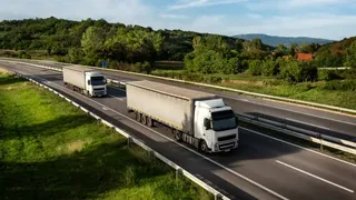 &Icirc;n Germania, un microbuz rom&acirc;nesc și un camion s-au răsturnat. &Icirc;n urma impactului, mii de pungi cu dulciuri au fost &icirc;mprăștiate pe carosabil