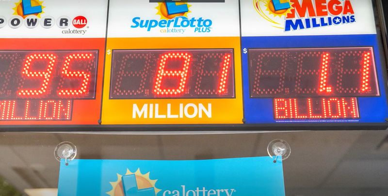 Loteria Mega Millions, premiu istoric