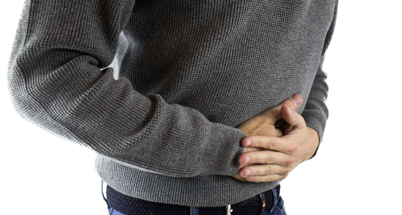 De ce atât de mulți oameni sunt balonați în ziua de azi. Greșelile care duc la probleme digestive