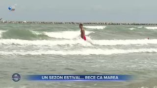 VIDEO- Un sezon estival...rece ca marea. Turiștii nu au parte de o vacanță reușită la mare, din cauza temperaturilor reci.