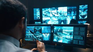 Cum a ajuns o femeie însărcinată, mama a șase copii, în spatele gratiilor? Totul a fost o eroare!