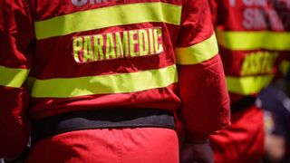 Lista tragediilor continuă în Constanța! Un bărbat amenință că se aruncă de la etaj. Autoritățile sunt în alertă