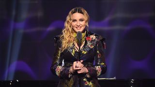 Madonna, &icirc;napoi pe marile scene ale lumii! Artista se &icirc;ntoarce după o pauză din cauza problemelor de sănătate. C&acirc;nd va relua turneul european?