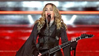 Madonna, &icirc;napoi pe marile scene ale lumii! Artista se &icirc;ntoarce după o pauză din cauza problemelor de sănătate. C&acirc;nd va relua turneul european?