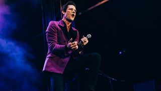 Brandon Flowers, solistul The Killers, concert la Marea Neagră