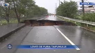 VIDEO- Loviți de furia taifunului. Rafalele de vânt au suflat cu peste 140 km/oră în Japonia