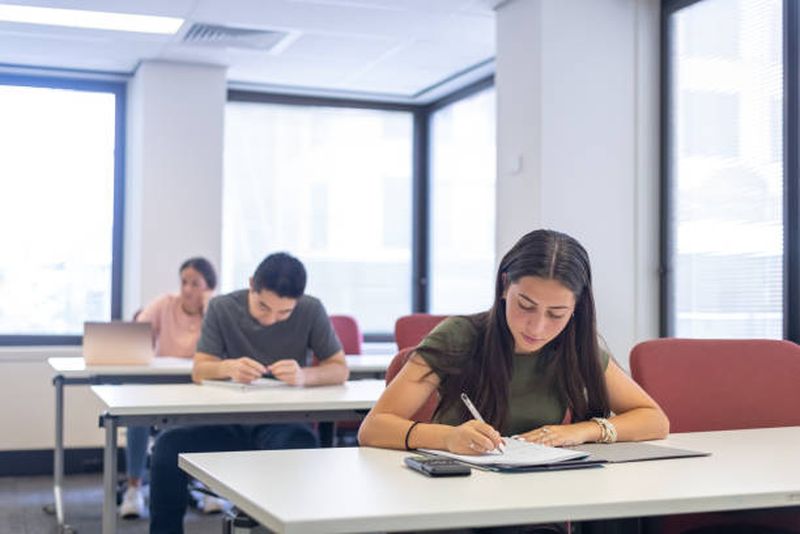 Subiecte Istorie BAC 2023 toamnă: La ce oră se publică baremul de corectare?