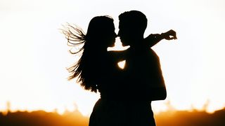 18 august 2023: Ziua Cuplurilor. Cinci sfaturi care te vor ajuta să &icirc;ți menții relația sănătoasă