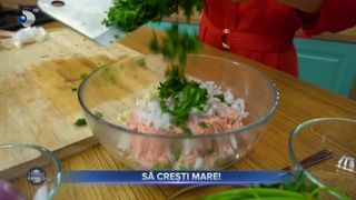 Alina Laufer sare în ajutorul gospodinelor. Rețetă simplă și delicioasă de tacos